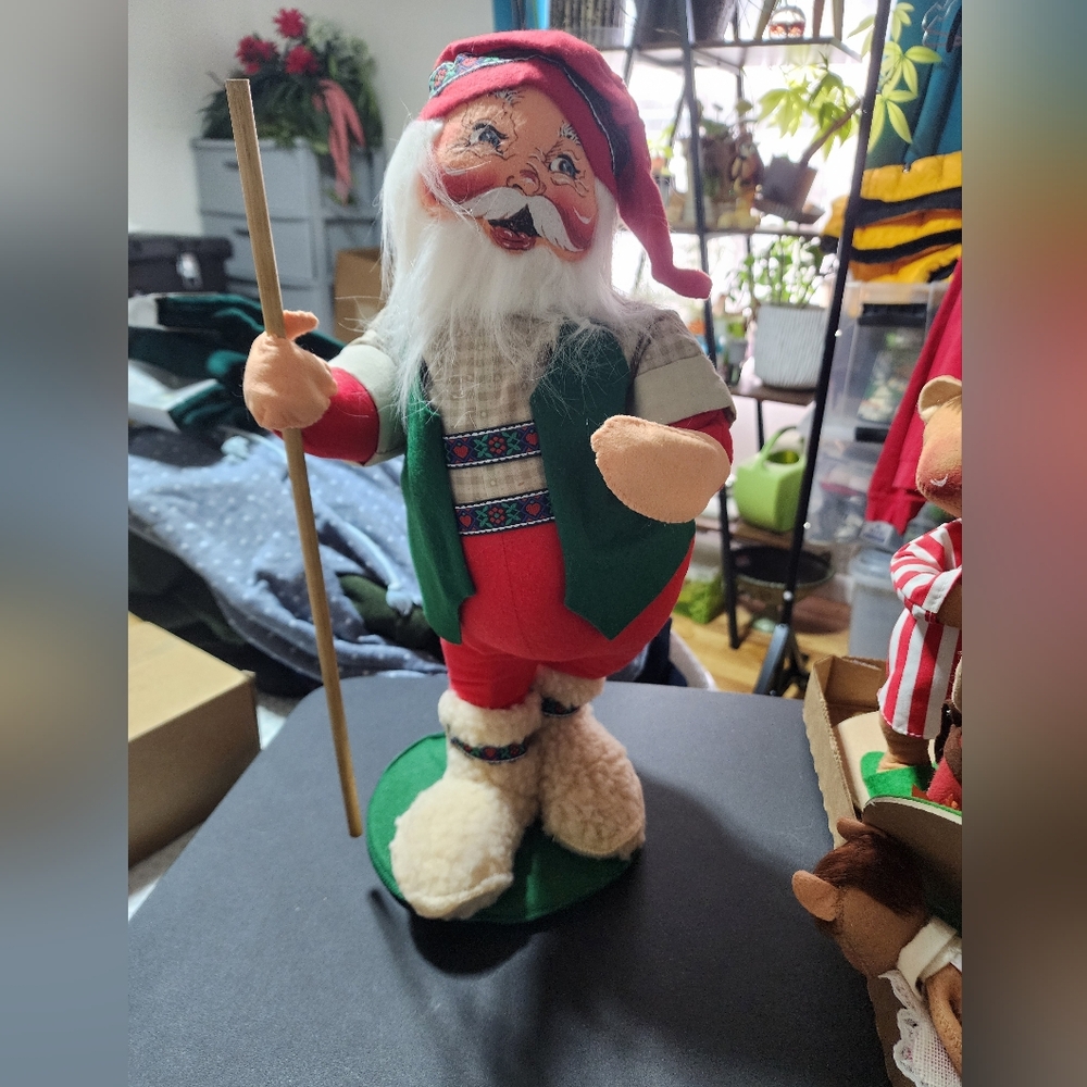 VINTAGE ANNALEE EUC 17" OLD WORLD SANTA STANDING